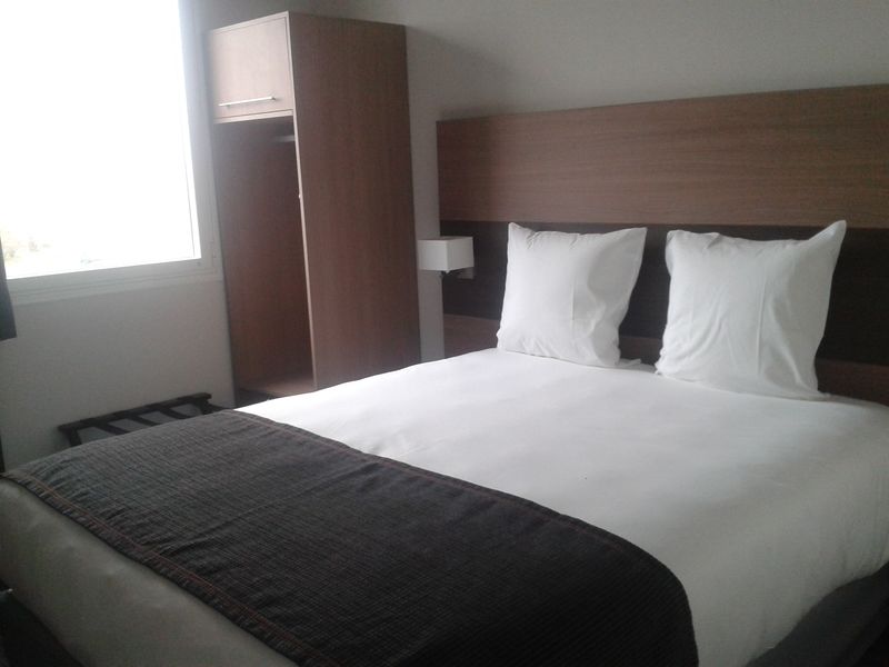 Dios Hotel Bruguieres Luaran gambar