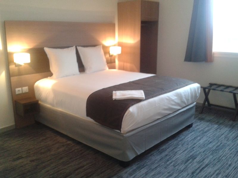Dios Hotel Bruguieres Luaran gambar
